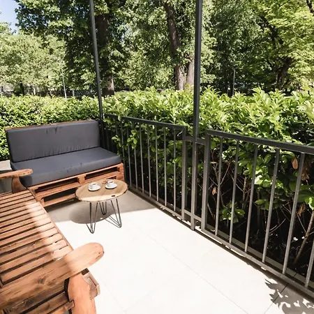 Flexihome Sk - Park Komenskeho Hotel apartamentowy *